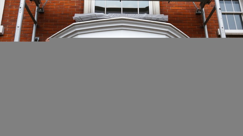 Bay Windows Holland Park